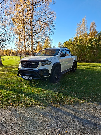 Mercedes-Benz X350 d 2 of 13