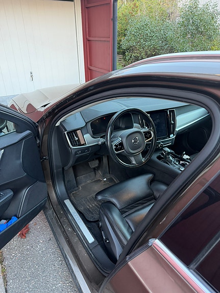 Volvo V90 10 of 14
