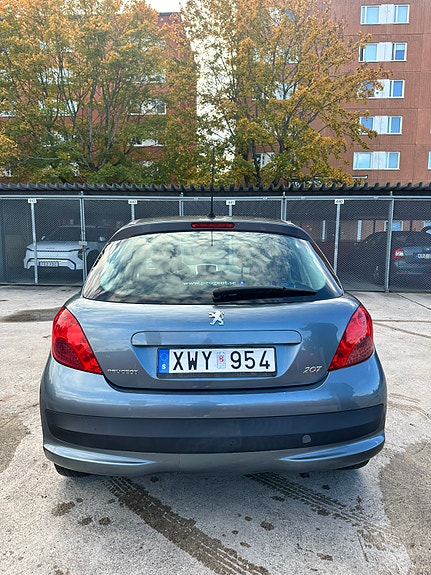 Peugeot 207 3 of 14