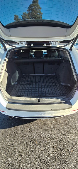 BMW 318d 6 of 7
