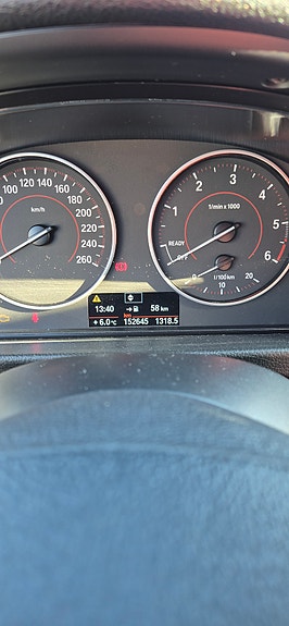 BMW 318d 5 of 7