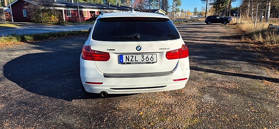 BMW 318d 3 of 7