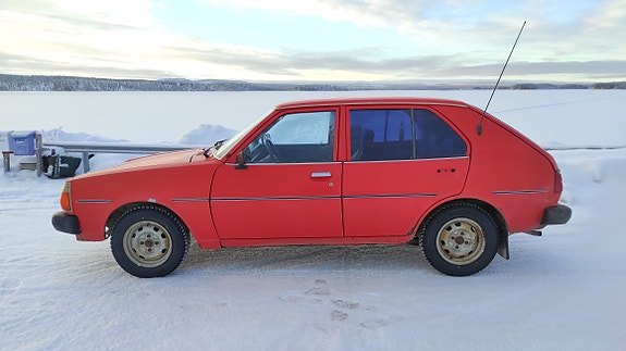 Mazda 323 4 of 7