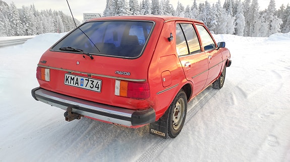Mazda 323 3 of 7