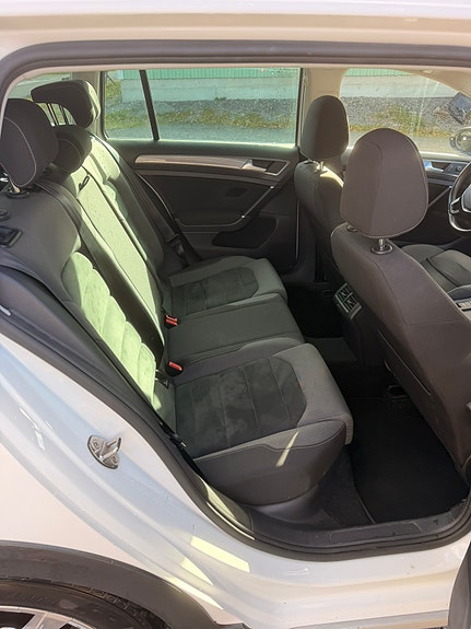 Volkswagen Golf Alltrack 8 of 8
