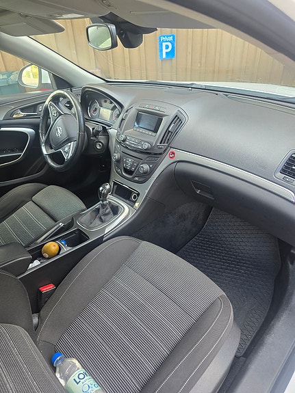 Opel Insignia 4 of 4