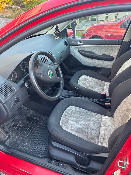 Skoda Fabia 4 of 5