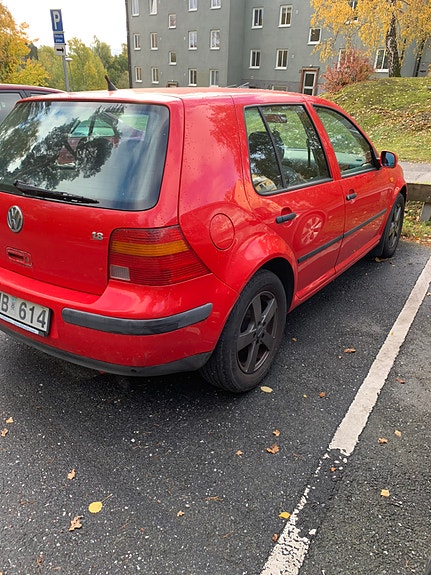 Volkswagen Golf IV 2 of 6
