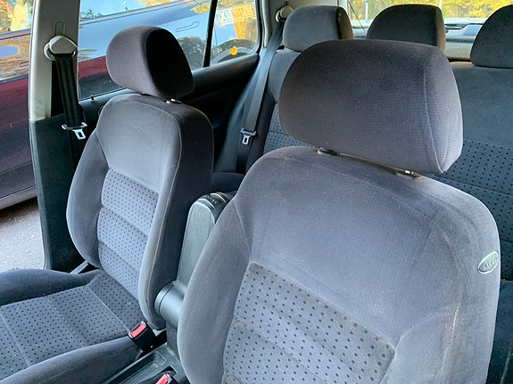 Volkswagen Golf IV 5 of 6