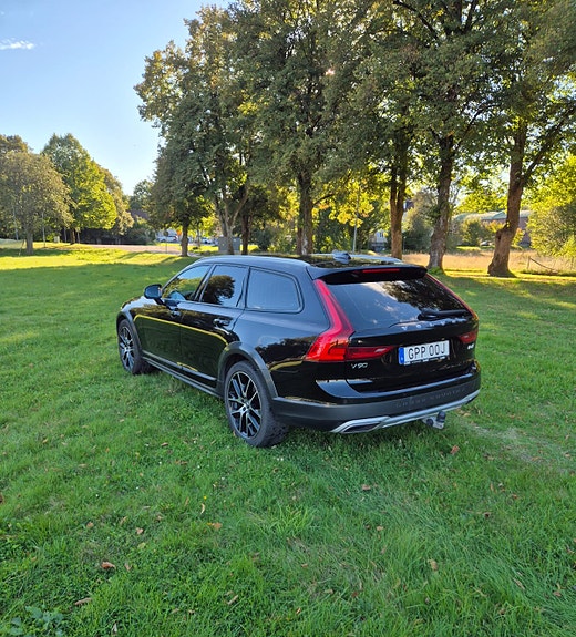 Volvo V90 Cross Country 5 of 10