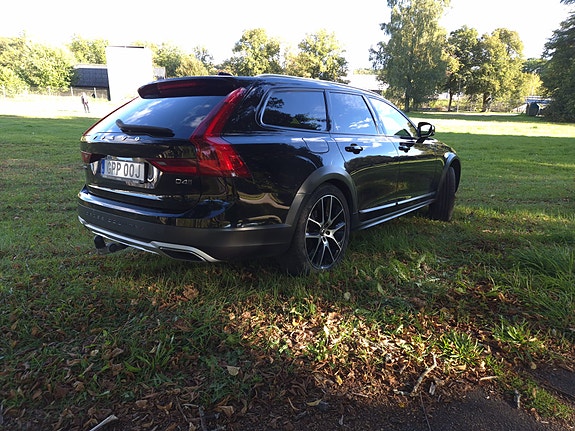 Volvo V90 Cross Country 6 of 10