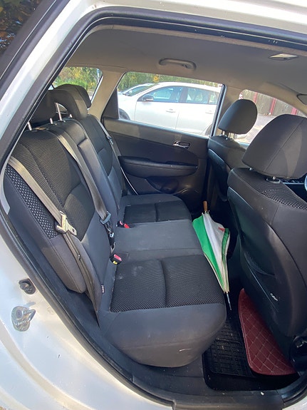 Hyundai i30 7 of 8