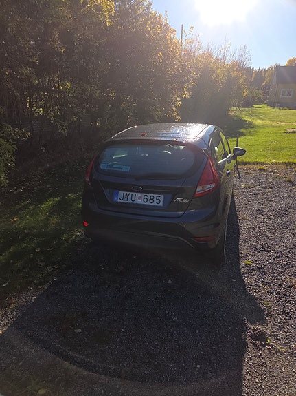 Ford Fiesta 3 of 12
