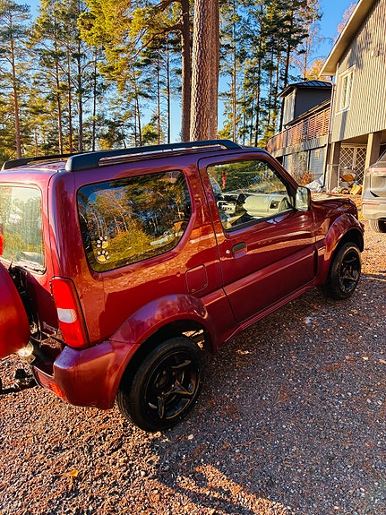 Suzuki Jimny 2 of 5