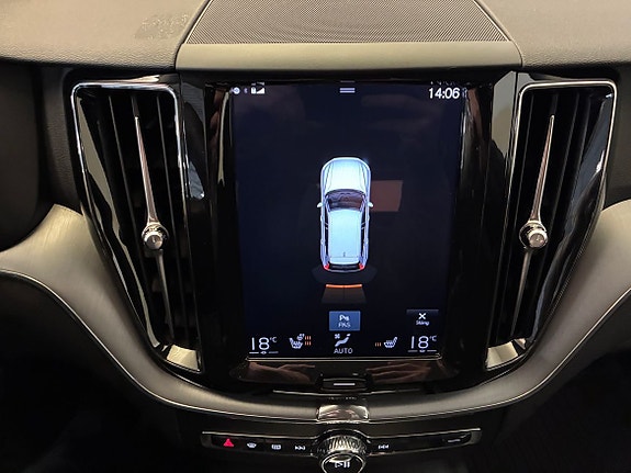 Volvo XC60 15 of 15
