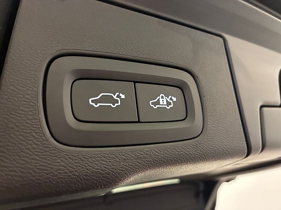 Volvo XC60 10 of 21