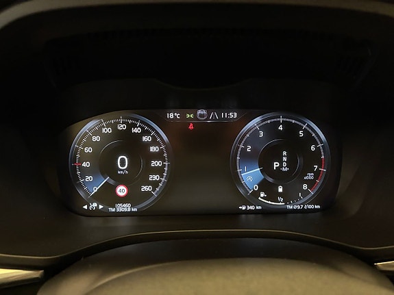 Volvo XC60 16 of 21