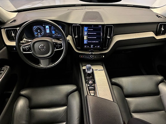 Volvo XC60 15 of 21