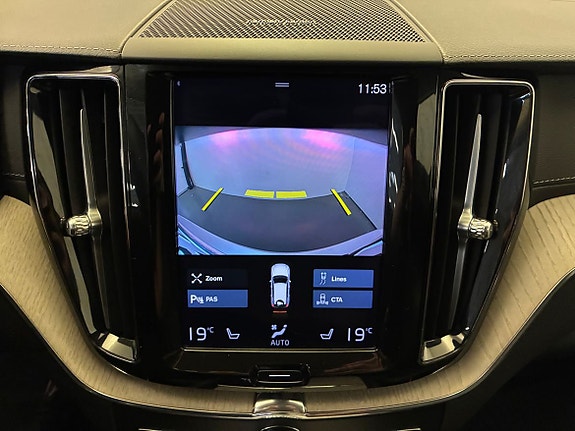 Volvo XC60 21 of 21
