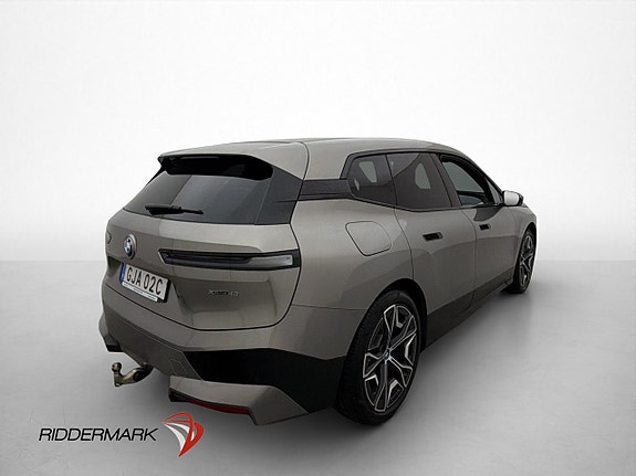 BMW iX 9 of 30