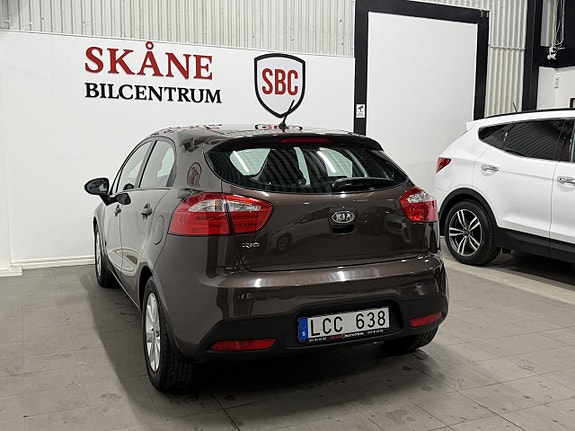 Kia Rio 6 of 10