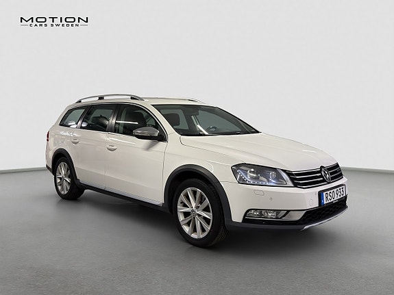 Volkswagen Passat Alltrack 3 of 26