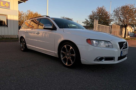 Volvo V70 3 of 18