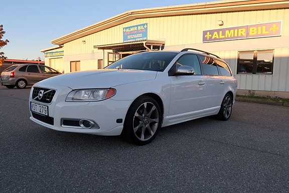 Volvo V70 8 of 18