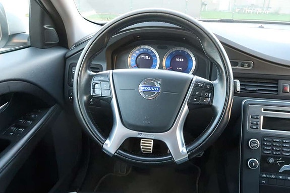 Volvo V70 13 of 18