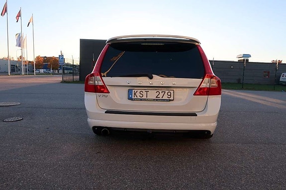 Volvo V70 5 of 18