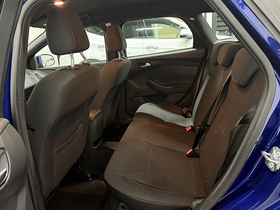 Ford Focus 9 of 10