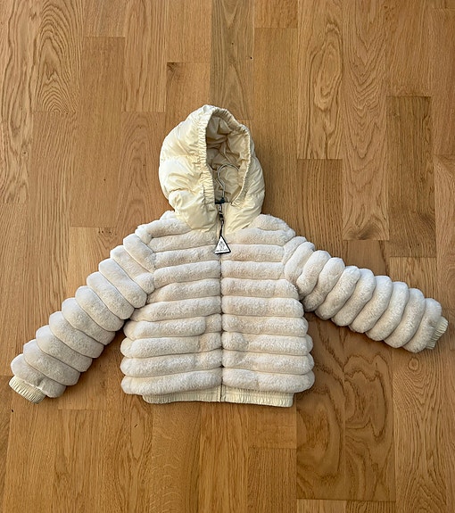 Product image 1 of 7