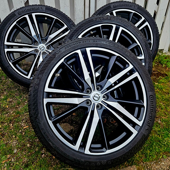 21" Org Volvo fälgar med Continental MS däck