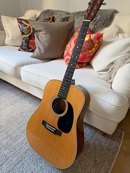 Martin D-28