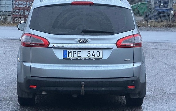 Ford S-MAX 4 of 8