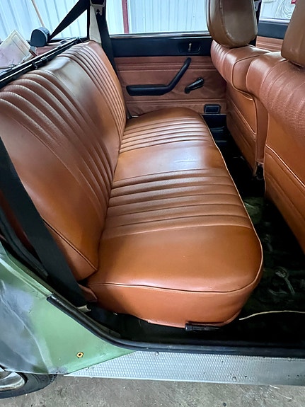 Peugeot 304 11 of 16