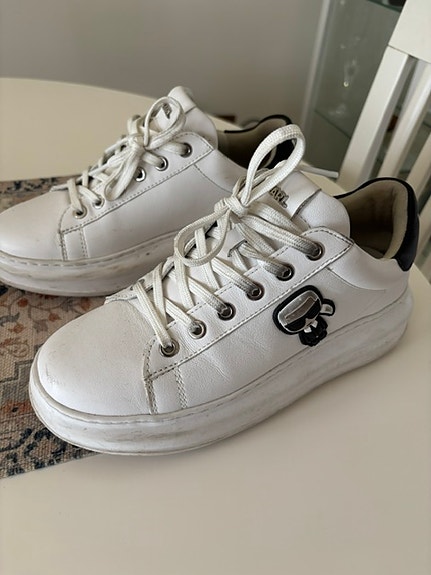 Product image 1 of 3