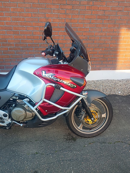 Honda XL1000V Varadero 2 of 5