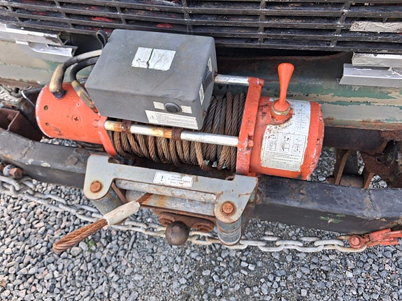 Jeep J 20 4 of 9