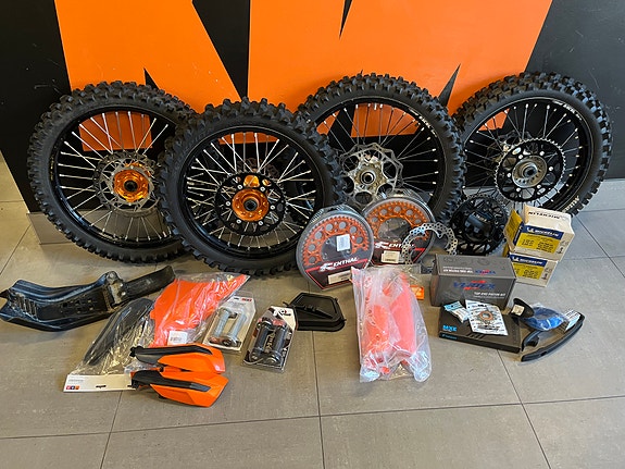 KTM 125 SX 3 of 3