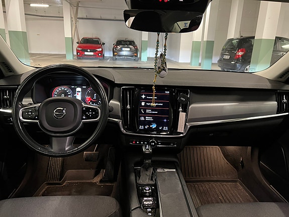 Volvo S90 8 of 8