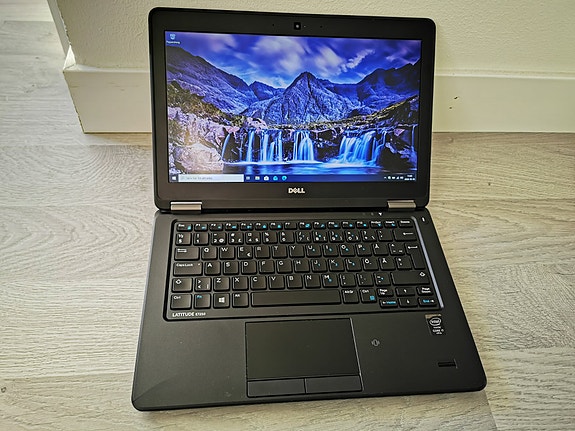 Product image 1 of 9