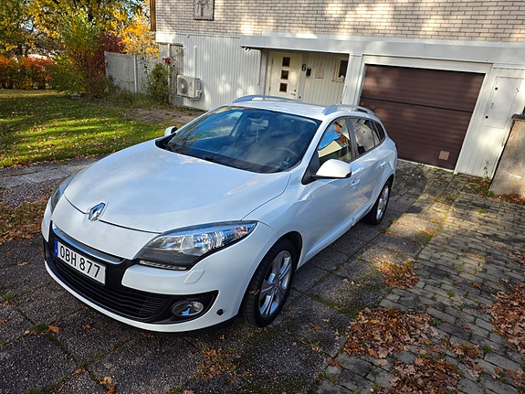 Renault Megane III 2 of 7