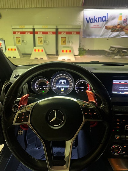 Mercedes-Benz C220 9 of 9