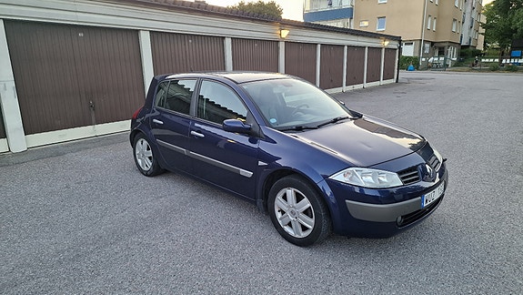 Renault Megane II 3 of 9