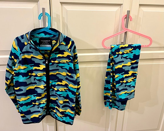 Product image 1 of 2