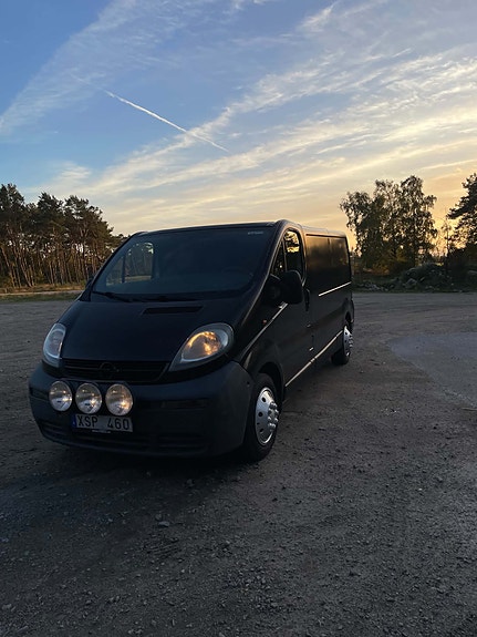Opel Vivaro 3 of 6