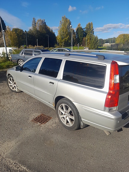 Volvo V70 5 of 6