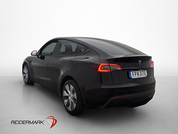 Tesla Model Y 6 of 30