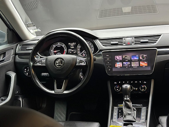 Skoda Superb 15 of 30